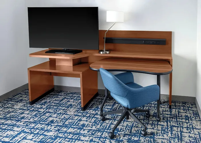 Fairfield Inn And Suites By Marriott Calhoun