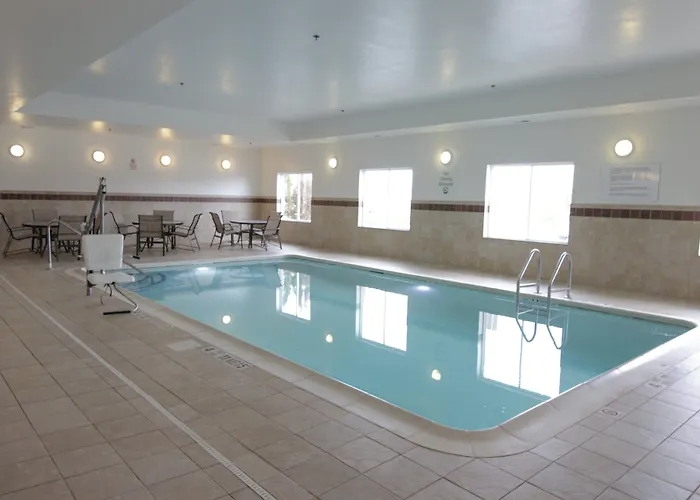 Holiday Inn Express And Suites Montgomery By Ihg