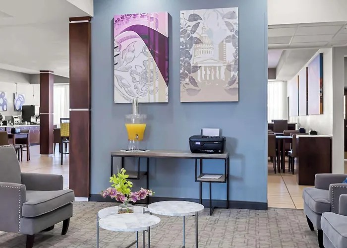 Best Western St. Louis Airport North Hotel & Suites