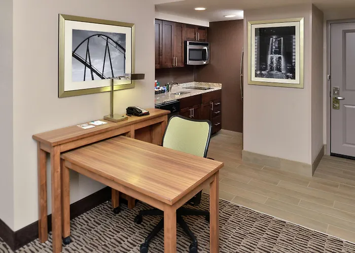 Homewood Suites By Hilton Cincinnati/Mason