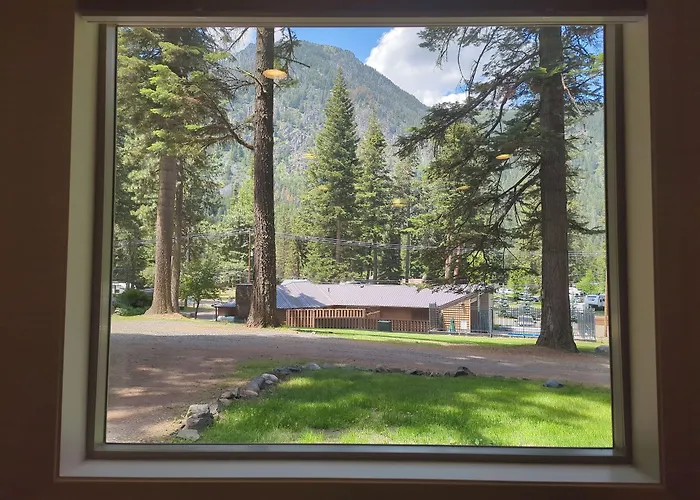 Eagle Cap Chalets