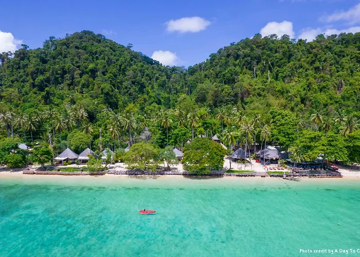 Thapwarin Resort - Green Hotel