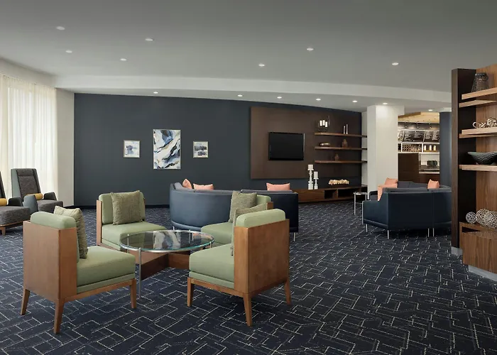 Courtyard By Marriott Salisbury