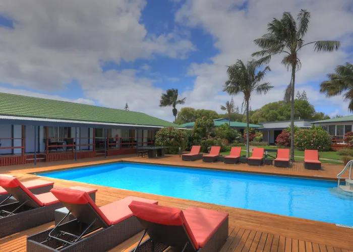 Paradise Hotel & Resort