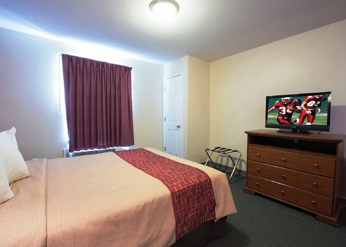 Red Roof Inn & Suites Dickinson