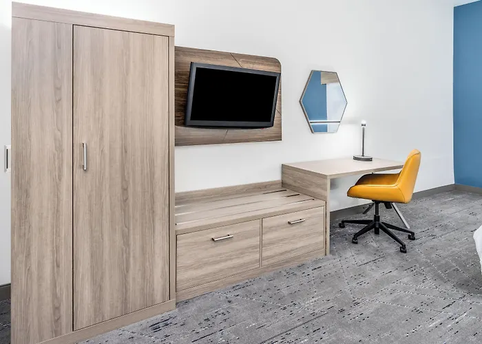 Holiday Inn Express & Suites Denver North - Thornton By Ihg
