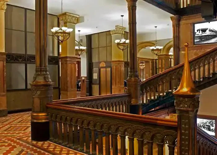 Hilton Garden Inn Milwaukee Downtown