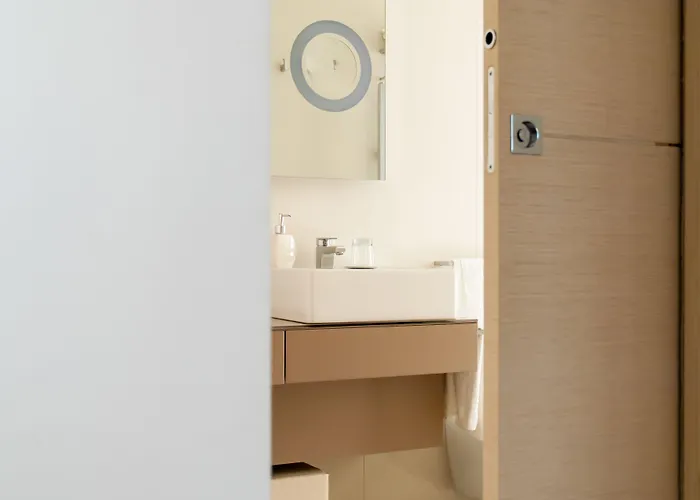 Soglow Business Class Hotel