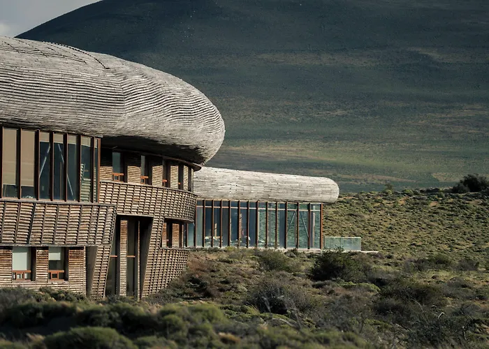 Tierra Patagonia, Beckons
