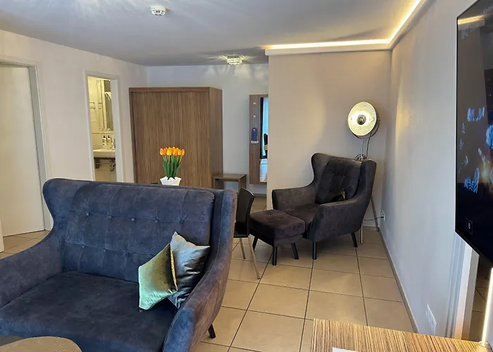 Boardinghouse Home - Adults Only -