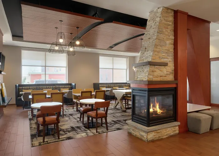 Hampton Inn Portland Downtown Waterfront