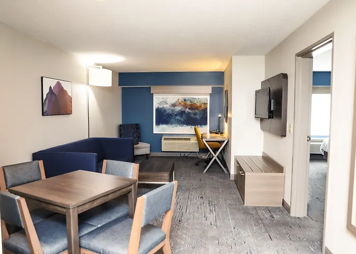 Holiday Inn Express & Suites Donegal By Ihg