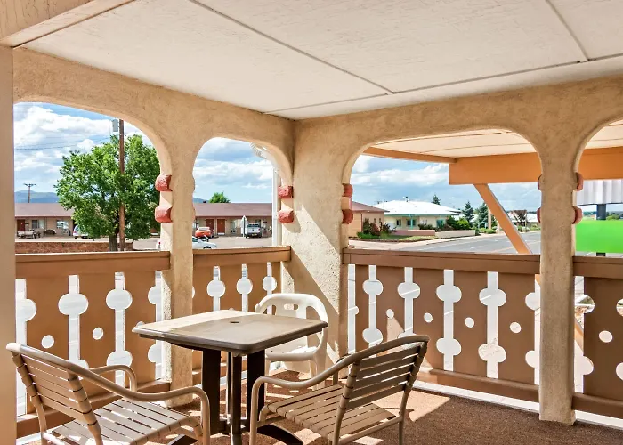 Travelodge By Wyndham Las Vegas Nm