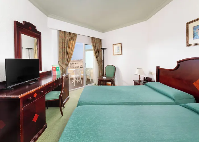 Hotel Riu Oliva Beach Resort