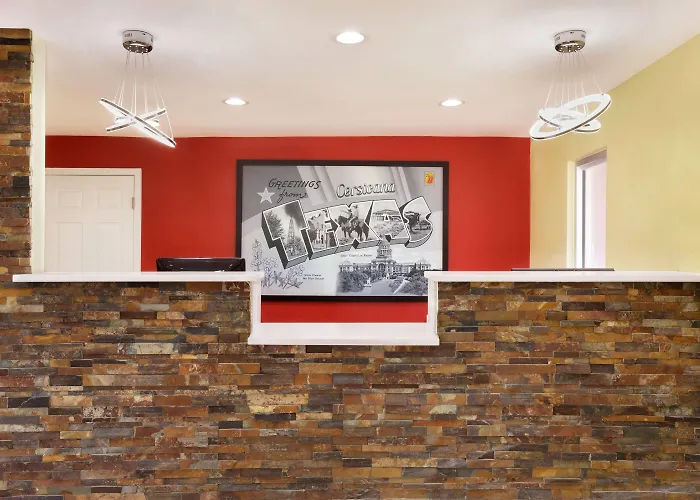 Super 8 By Wyndham Corsicana