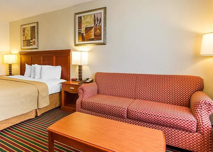 Quality Inn Dyersburg I-155