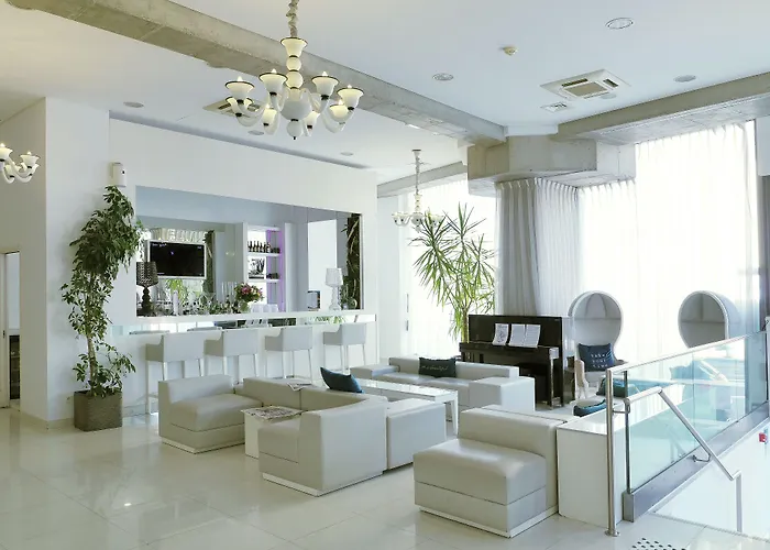Kyriad Prestige Perpignan Centre Gare