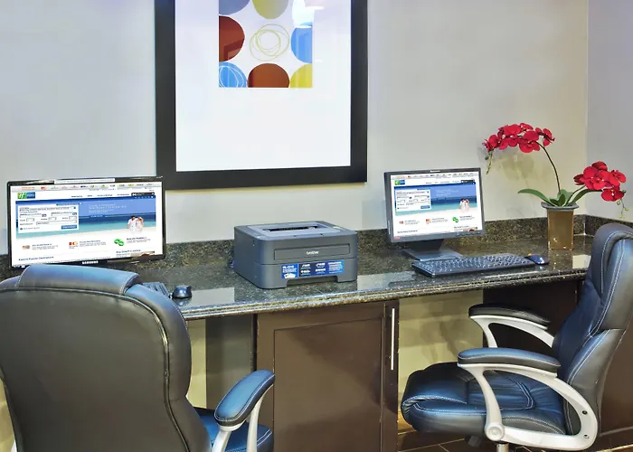 Holiday Inn Express Hotel & Suites Alvarado By Ihg