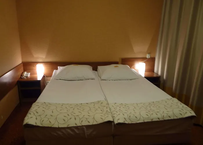 Grot Hotel
