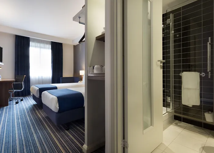 Holiday Inn Express Colchester By Ihg