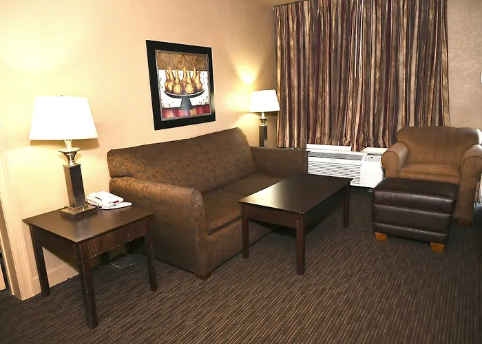 Fortune Inn & Suites