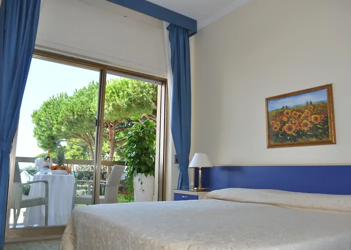 Hotel La Playa