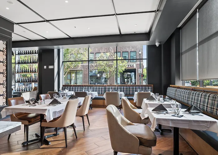Hotel Indigo Baton Rouge Downtown By Ihg