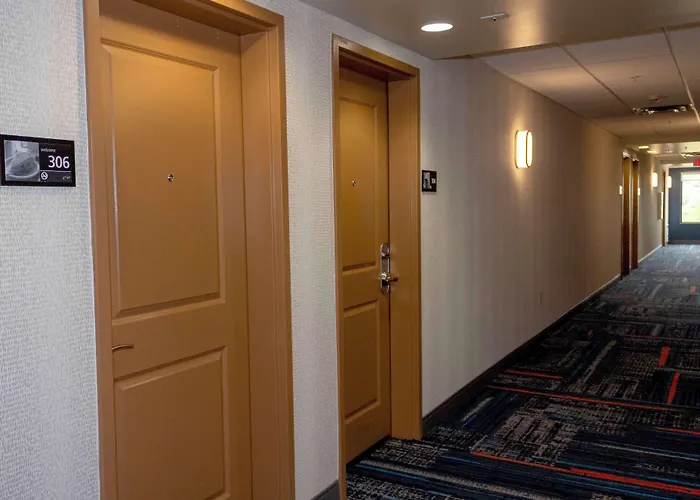 Hampton Inn & Suites Riverton