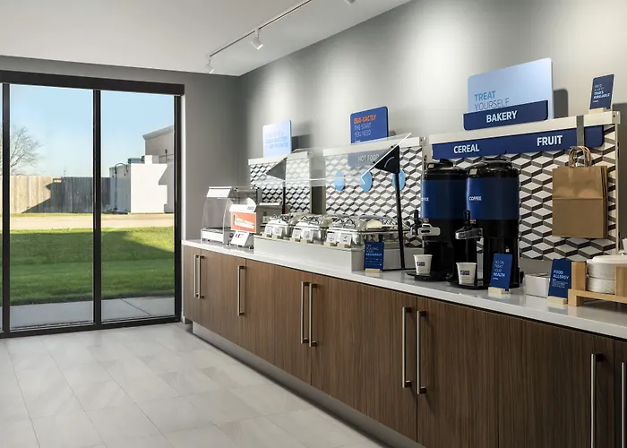 Holiday Inn Express Peru-Lasalle Area By Ihg