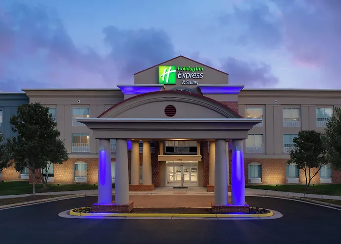Holiday Inn Express & Suites Alexandria - Fort Belvoir By Ihg