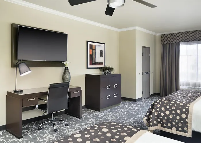Best Western Premier Crown Chase Inn & Suites