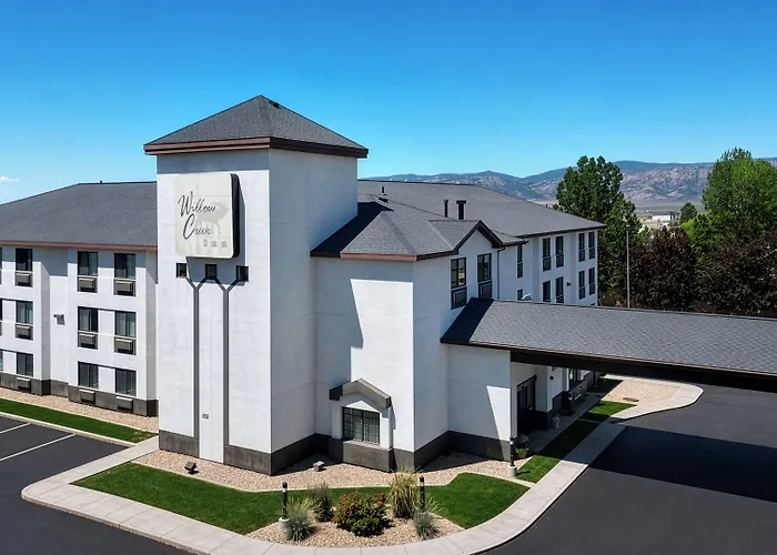 Willow Creek Inn