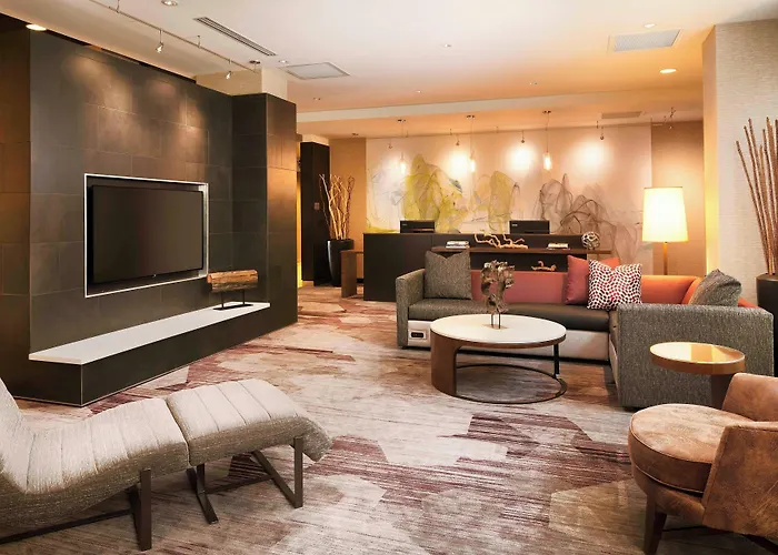 Courtyard By Marriott Indianapolis Downtown