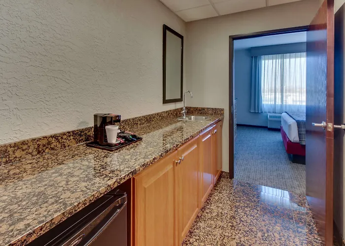 Drury Inn & Suites Phoenix Happy Valley