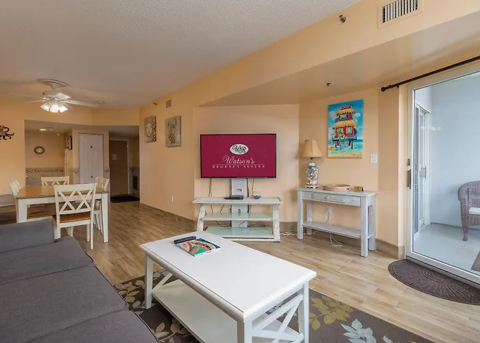 Watson'S Regency Suites