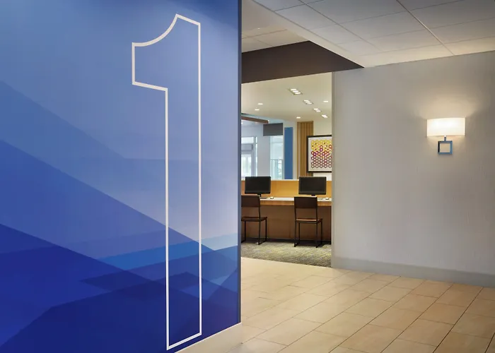 Holiday Inn Express & Suites Clear Spring By Ihg