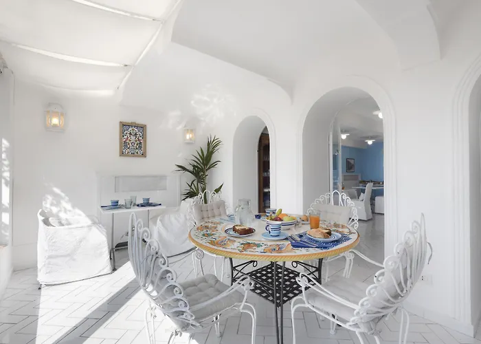 Hotel Bougainville