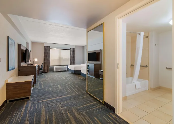 Hampton Inn & Suites Plattsburgh
