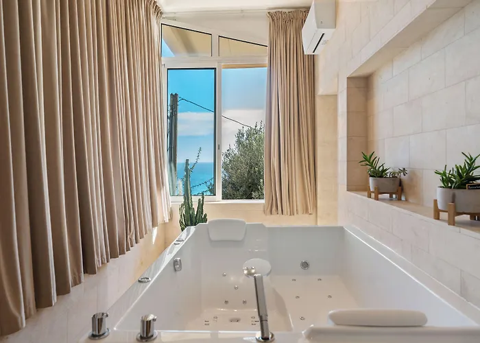 Hotel Le Roquebrune