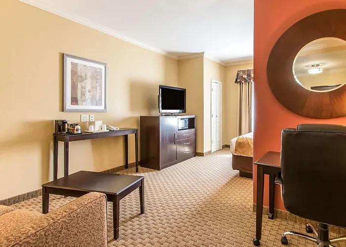 Comfort Suites Lawton Near Fort Sill