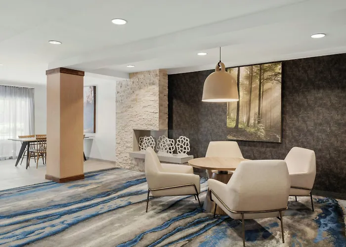 Fairfield Inn & Suites New Buffalo