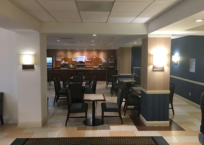 Holiday Inn Express Hotel & Suites Santa Cruz By Ihg