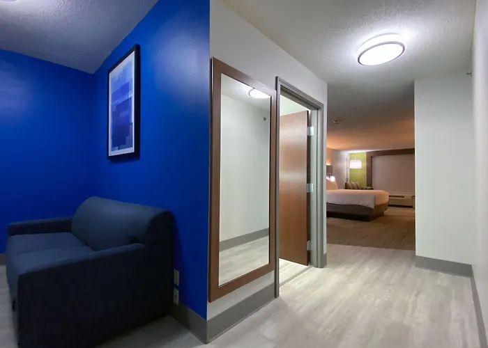 Holiday Inn Express Hotel & Suites Somerset Central By Ihg