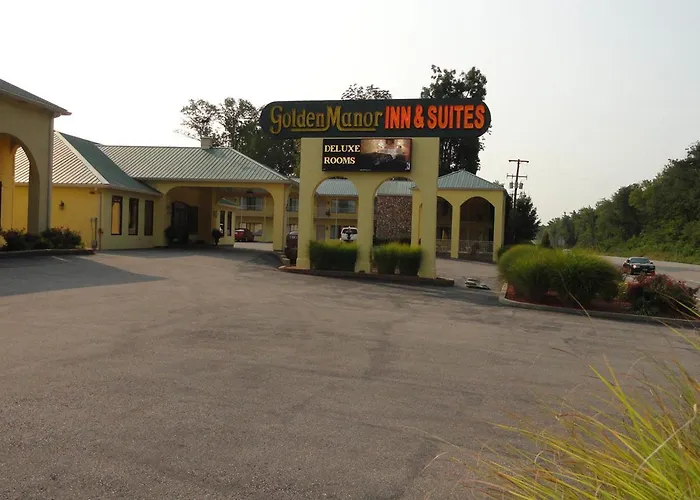 Golden Manor Inn & Suites