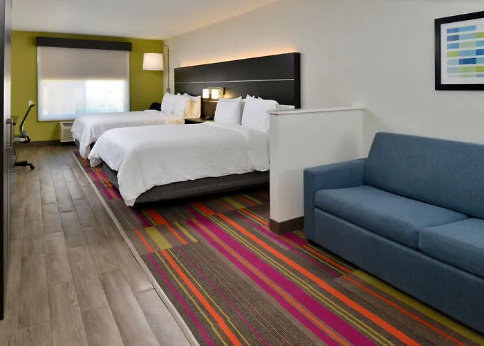Holiday Inn Express Hotel & Suites Carthage By Ihg
