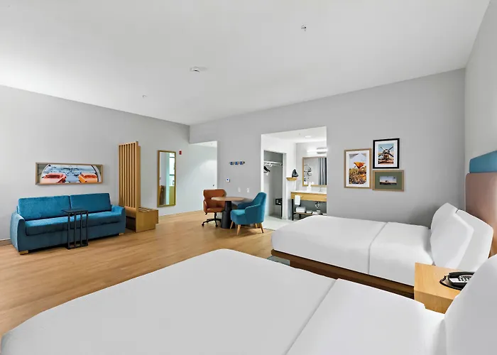 Hampton Inn & Suites Lancaster