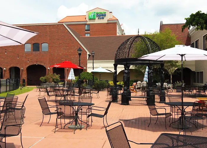Holiday Inn Express & Suites Albany Airport Area - Latham By Ihg