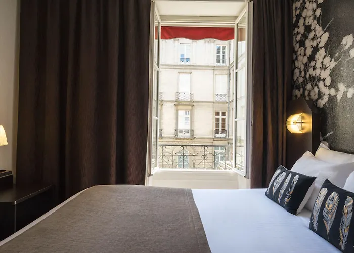 Hotel Voltaire Opera