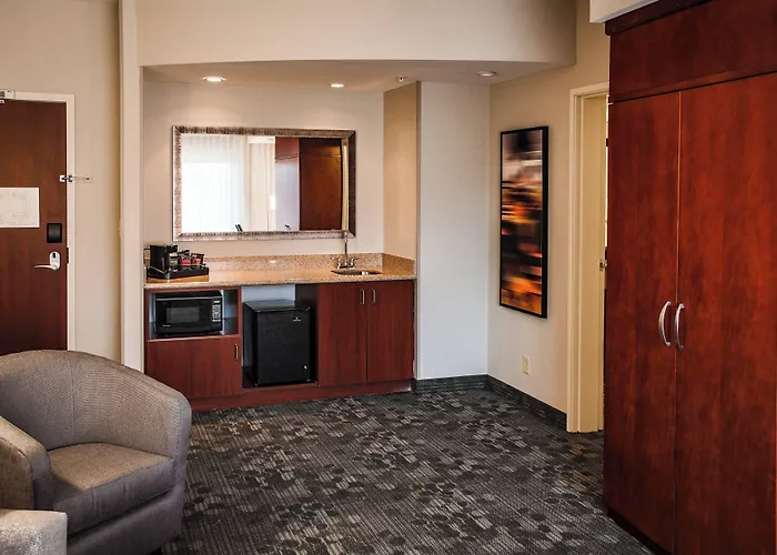 Courtyard By Marriott Norman