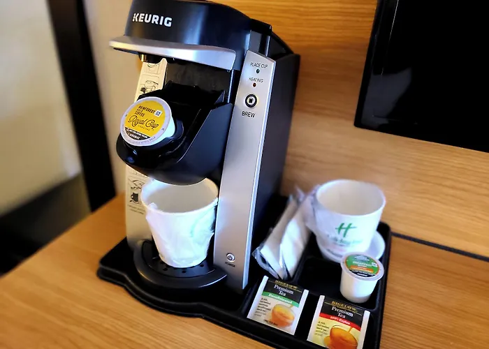 Holiday Inn Hotel & Suites Bloomington Airport By Ihg